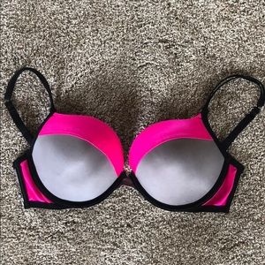 Victoria’s Secret Very Sexy Push-Up 32DD